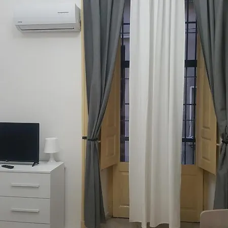 Exclusive House Center Apartment